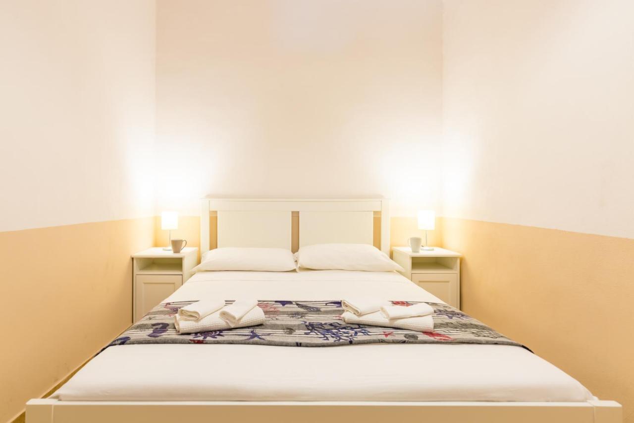 Tizzano House - La Marina Διαμέρισμα Προτσίντα Εξωτερικό φωτογραφία