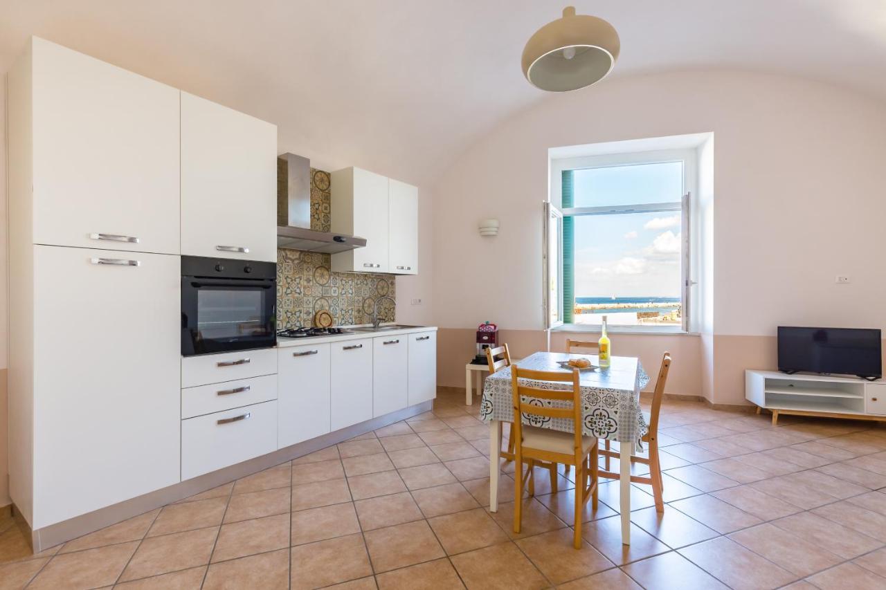 Tizzano House - La Marina Διαμέρισμα Προτσίντα Εξωτερικό φωτογραφία